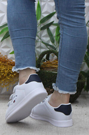 Fort Row Milena Beyaz Rahat Hafif Sneaker Çırtlı Spor Ayakkabı