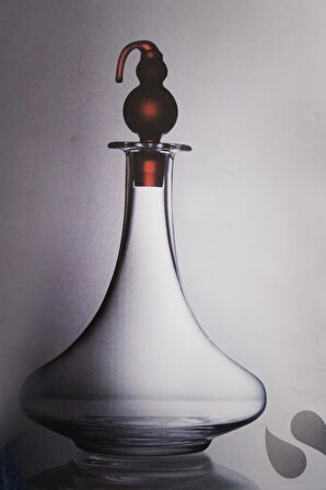 Paşabahçe Kristal Kırmızı Kapaklı 1000 cc Karaf 92532