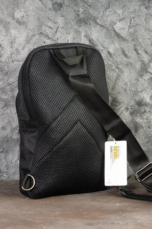 SEVENTEEN 18x30 cm Çapraz Sırt Omuz Göğüs Su Geçirmez Askılı Unisex Siyah Çanta 4926