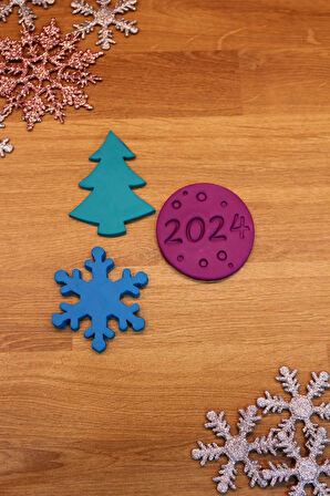 Yılbaşı Yeniyıl 2024 Kar Tanesi Çam Ağacı 3'lü Set Kurabiye Kalıbı Ve Hamur Şekillendirici