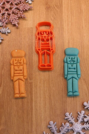 Yeni Yıl Yılbaşı Fındıkkıran Kurabiye Kalıbı Ve Hamur Şekillendirici