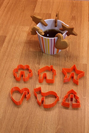 Kupa Fincan Kenarına Takılabilen Kurabiye Kalıbı Kalp Yıldız Ev Kuş Çiçek Çam Ağacı 6'lı Set