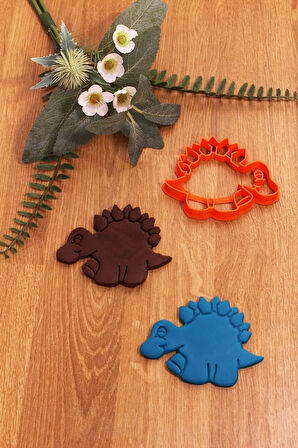 Trex Triceratops Stegosaurus Dinazor Ayak Izi 4lü Set Kurabiye Kalıbı