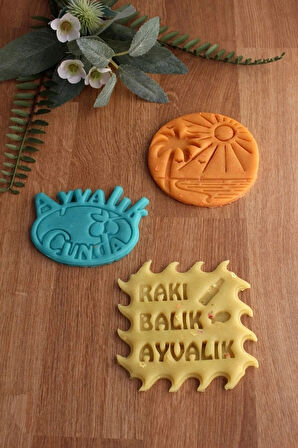 Ayvalık Cunda Zeytin Dalı Rakı Balık Deniz Güneş 3'lü Set Kurabiye Kalıbı Ve Hamur Şekillendirici