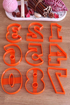 Rakam Numbers 9'lu Set Kurabiye Kalıbı Ve Hamur Şekillendirici