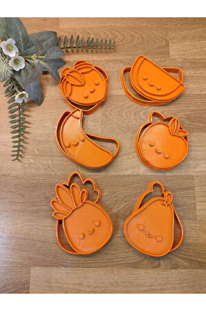 Sevimli Meyveler Karpuz Çilek Elma Armut Kurabiye Kalıbı ve Hamur Şekillendirici