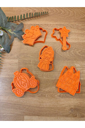 Prenses Şato Taç Sihirli Değnek At Arabası Kurabiye Kalıbı Seti