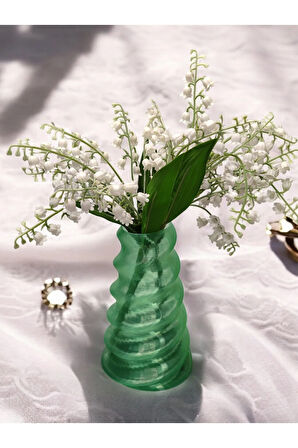 Wobbly Dalgalı İskandinav Tarz Vazo Özel Tasarım Dekoratif Vazo Biyoplastik Transparan Yeşil