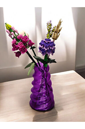 Wobbly Dalgalı İskandinav Tarz Vazo Özel Tasarım Dekoratif Vazo Biyoplastik Transparan Mor