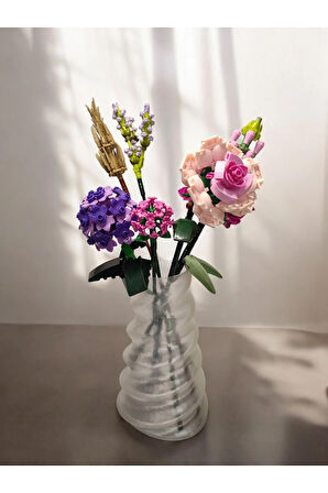 Wobbly Dalgalı İskandinav Tarz Vazo Özel Tasarım Dekoratif Vazo Biyoplastik Transparan Beyaz