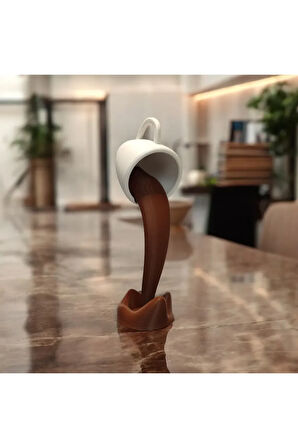 Dökülen Kahve Dekoratif Aksesuar Biyoplastik Beyaz Kupa