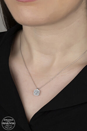 SWAROVSKİ CRYSTAL BAGET  925 AYAR GÜMÜŞ KOLYE