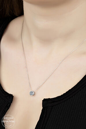 SWAROVSKİ CRYSTAL TEK TAŞ  925 AYAR GÜMÜŞ KOLYE