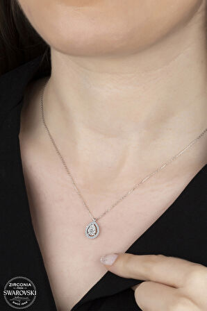 SWAROVSKİ CRYSTAL DAMLA BAGET  925 AYAR GÜMÜŞ KOLYE