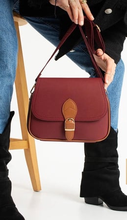 Kadın Bordo Çapraz Askılı Taba Detaylı Günlük Omuz Çantası