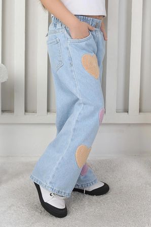 Kız Çocuk Açık Mavi Kalp Detaylı Geniş Paça Rahat Kesim Jean