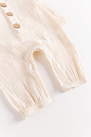 Yakası Düğmeli Müslin Erkek Bebek Tulum