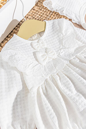 Güpürlü Şapkalı Kendinden Desenli Kız Bebek Tulum