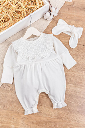 Güpürlü Bandanalı Kız Bebek Tulum