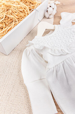 Güpürlü Bandanalı Kız Bebek Tulum