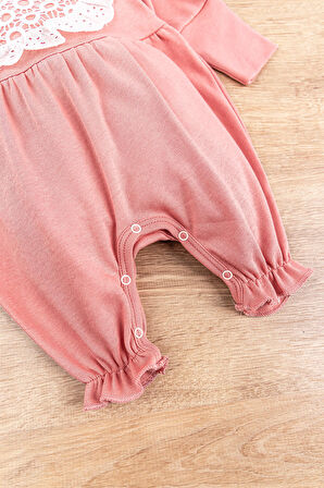 Güpürlü Bandanalı Kız Bebek Tulum