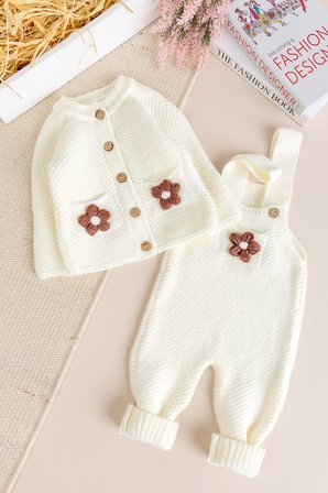 Yumuşak Dokulu Triko Hırkalı Kız Bebek Örgü Salopet Tulum Set