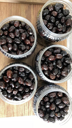 1 KG Siyah Çuval(Taş Baskı) Zeytin (Edremit - 2 Numara)