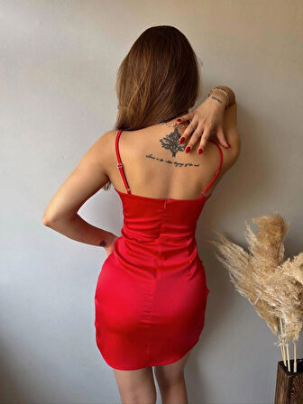 İNCE ASKILI SATEN MİNİ ELBİSE 