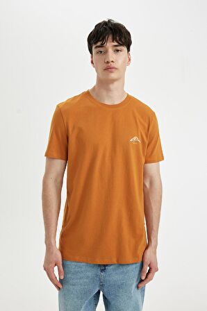 DeFacto Slim Fit Bisiklet Yaka Baskılı Kısa Kollu Tişört C6914AX24SMOG169