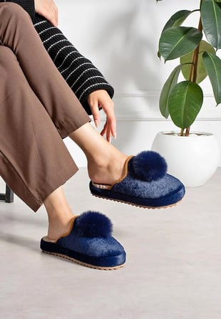 RahatAdımlar Kadın Peluş Pomponlu Ev Terliği