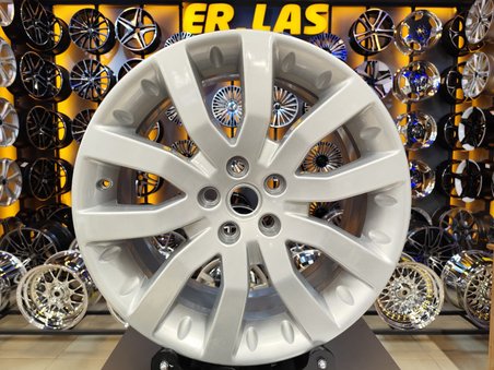 4 Adet LAND ROVER ORIJINAL 9*20 5*120 ET53 72.6 SILVER JANT REVİZE EDİLMİŞ (Takım)