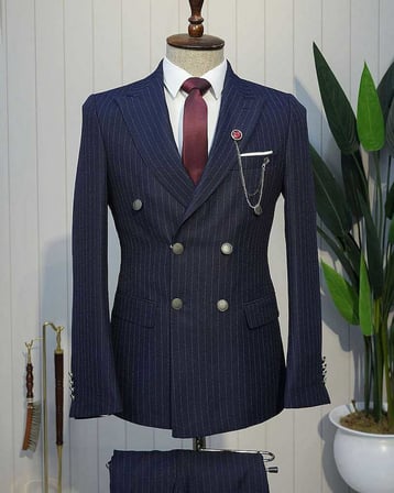 Beystil Sivri Yaka Lacivert Çizgili Kruvaze Takım Elbise Togo - Slim Fit