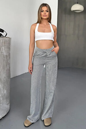 Stria Kadın Çizgili Lastikli Bol Paça Siyah Pantolon – Yazlık Rahat Stil ve Günlük Şıklık