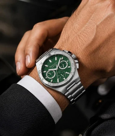 Ferrucci Spor Model Fonksiyonlu Çelik Kordon ve Kasa Erkek Kol Saati