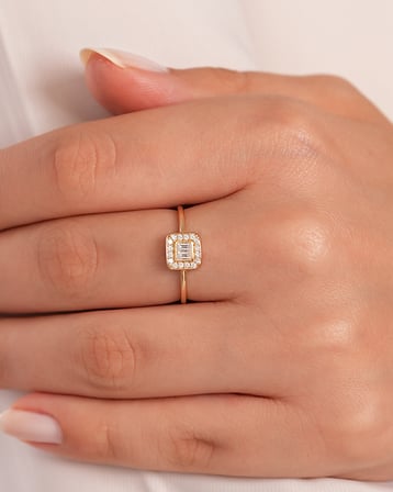 Debora Jewelry 14 Ayar Altın Kare Baget Yüzük