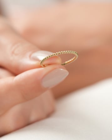 Debora Jewelry 14 Ayar Altın Minimal İnce Top Yüzük