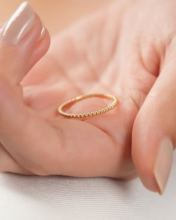 Debora Jewelry 14 Ayar Altın Minimal İnce Top Yüzük