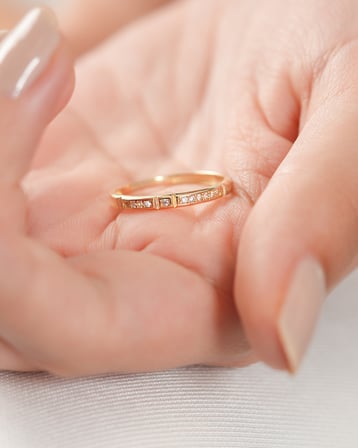 Debora Jewelry 14 Ayar Altın Yarım Tur Yüzük