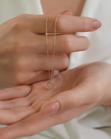 Debora Jewelry 14 Ayar Altın Zirkon Taşlı Yonca Kolye