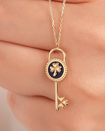 Debora Jewelry 14 Ayar Altın Çiçekli Mineli Kilit Lacivert Kolye