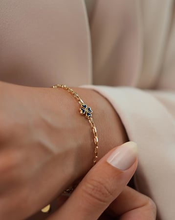 Debora Jewelry 14 Ayar Altın Lacivert Mineli Yonca Bileklik