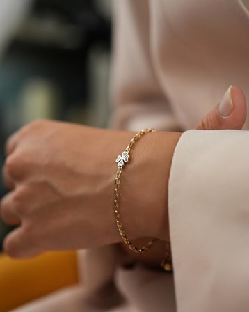 Debora Jewelry 14 Ayar Altın Lacivert Mineli Yonca Bileklik