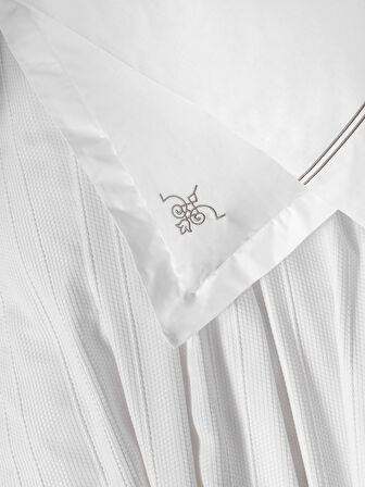 Cotton Box Classic Çeyizlik Çift Kişilik Pikeli Nevresim Takımı Güher Beyaz