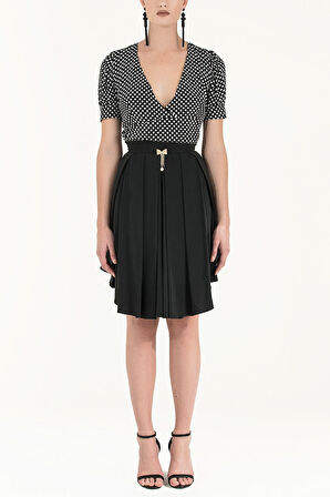 Siyah Pileli  ipek etek 80401 | 42