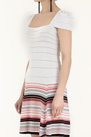 Beyaz Etegi çizgili triko elbise 28041 | 44