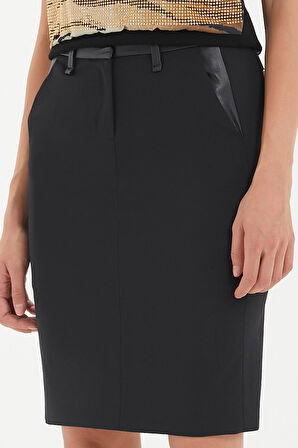 Siyah Derili diz üstü yün etek 80607 | 42