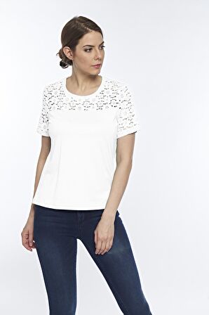 Kadın Pamuklu Modal Kısa Kollu Üst Comfort Fi̇t Çi̇çekli̇ Tişört - 2400