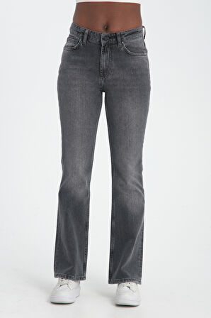 Klasik D321 Günlük Kadın Jean Flare Rigit Normal Bel Comfort 5 Cep Denim Pantolon 