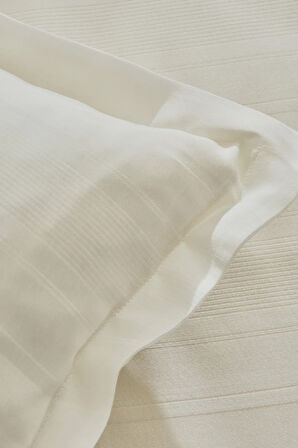 Karaca Home Alvin Çift Kişilik Nevresim Takımı Beyaz