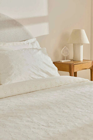 Karaca Home Vivien Brodeli %100 Pamuk Çift Kişilik Nevresim Takımı Ekru